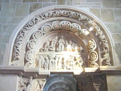 Basilique Sante-Madelein, Vezelay.